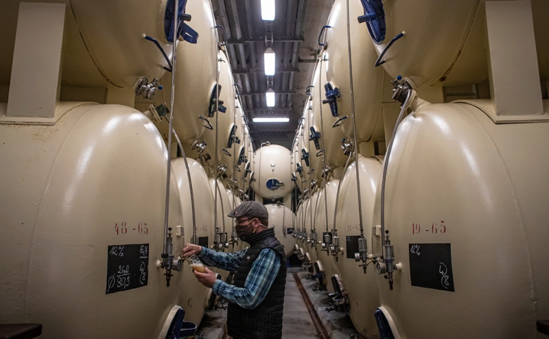 Бизнес попросил правительство заморозить акциз на алкоголь на три года