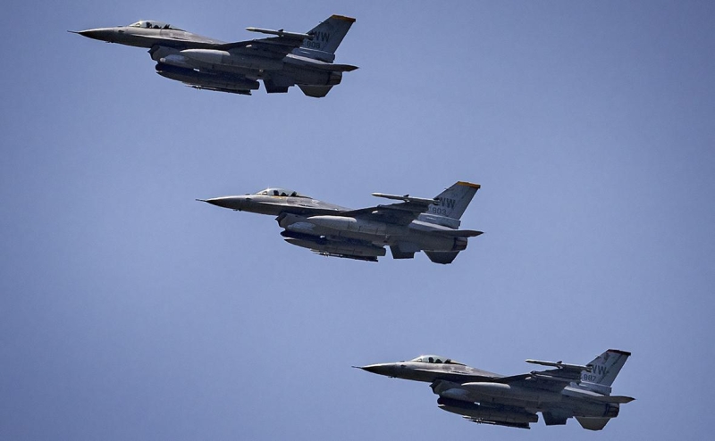 Блинкен назвал вопросом нескольких месяцев поставки Украине F-16