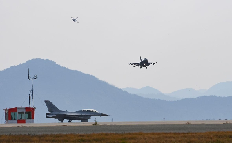 Блинкен заявил, что союзники США уже сейчас направляют Украине F-16