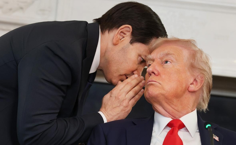 Bloomberg назвал &laquo;ястреба&raquo;, который подтолкнул Трампа к новым санкциям