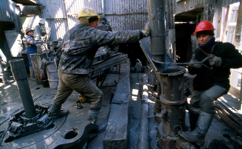 Bloomberg узнал детали о новом режиме потолка цен на российскую нефть