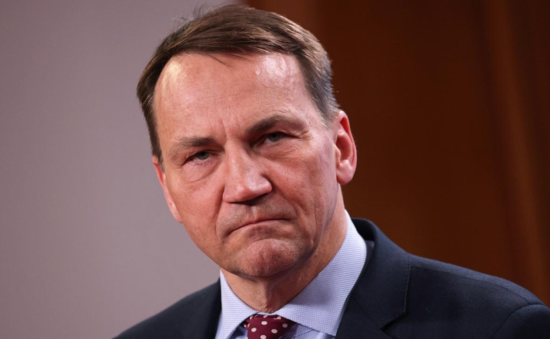 Bloomberg узнал о коалиции Макрона по отправке инструкторов на Украину