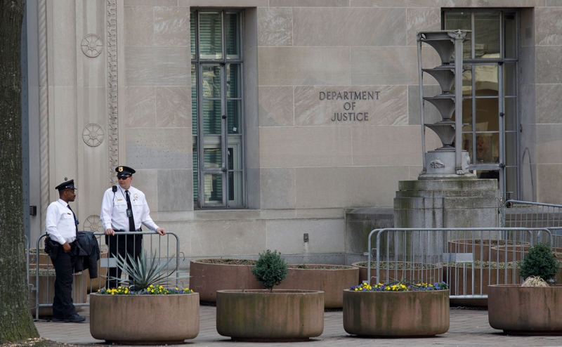 Bloomberg узнал о передаче хакерам данных пользователей Meta и Apple