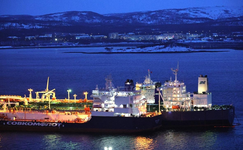 Bloomberg узнал о передаче Индии двух российских военных судов