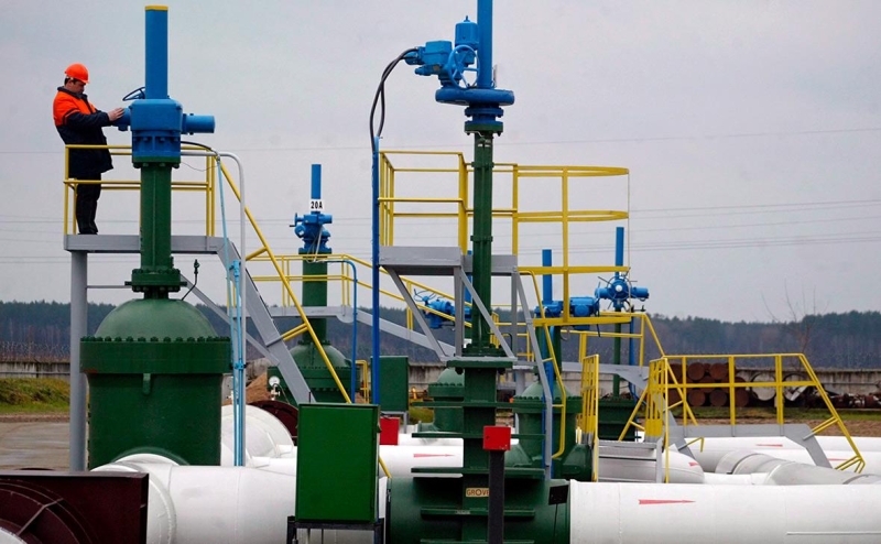 Bloomberg узнал о планах Польши вдвое сократить закупки нефти у России