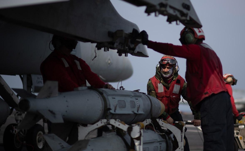 Bloomberg узнал о планах США передать Киеву дальнобойные бомбы с GPS