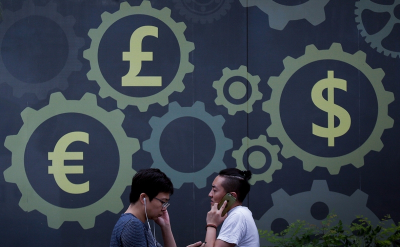 Bloomberg узнал о планах Трампа ввести санкции из-за дедолларизации