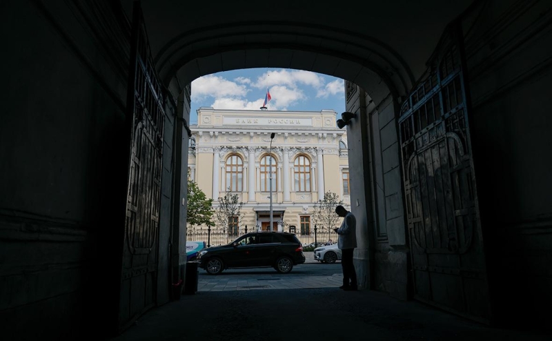 Bloomberg узнал о плане G7 наложить санкции на банки, использующие