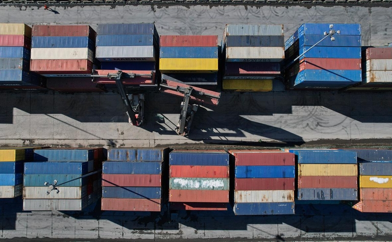 Bloomberg узнал о поставках в ЕС металлов для снарядов через Россию