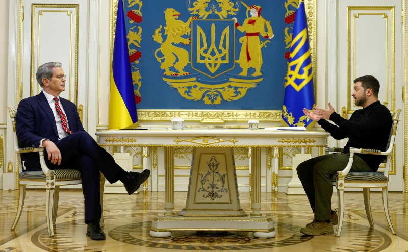 Bloomberg узнал о снижении втрое требований США к Украине по долгу