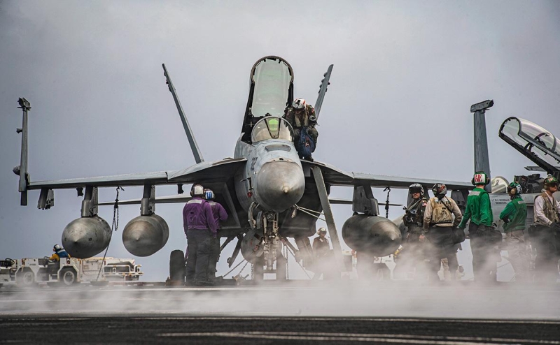 Boeing прекратит производство истребителя из Top Gun