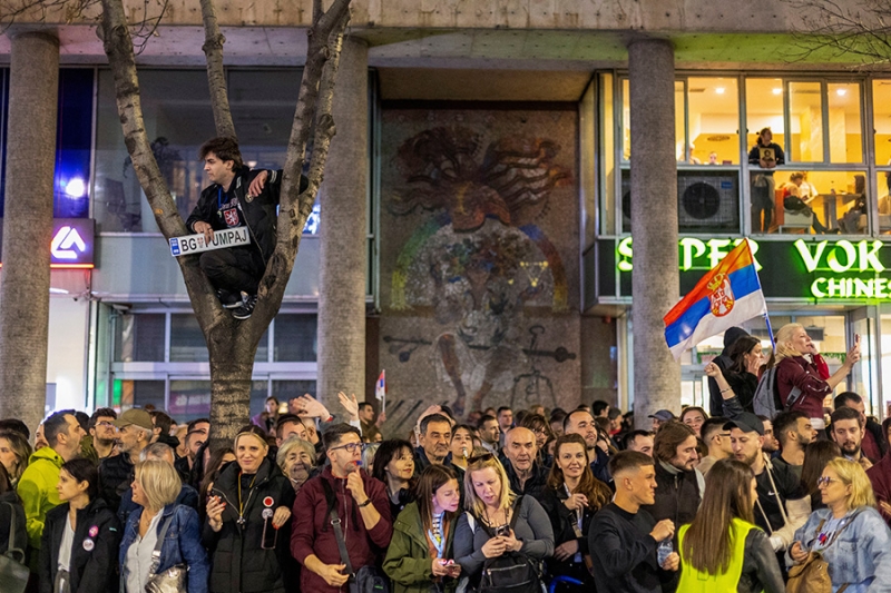 Больше 100 тыс. человек вышли на антиправительственный протест в