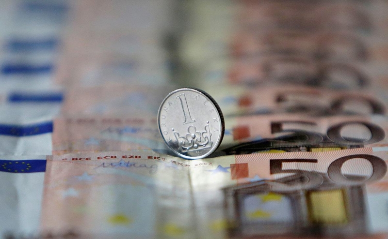 Большинство чехов не захотели отказываться от кроны ради евро