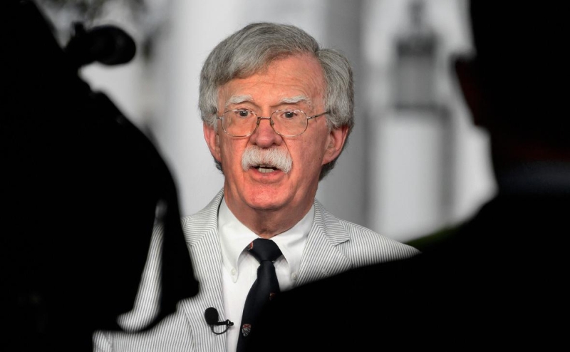 Болтон призвал расширить НАТО и разрушить &laquo;ось Россия&nbsp;&mdash; Китай&raquo;