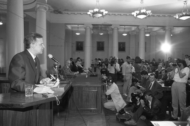 «Бревно на пути перестройки»: жизнь экс-премьера СССР Рыжкова в 12