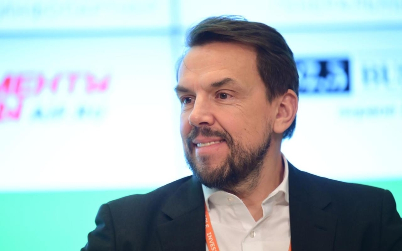 Британия ввела санкции против S7, Троценко и «Сибантрацита»