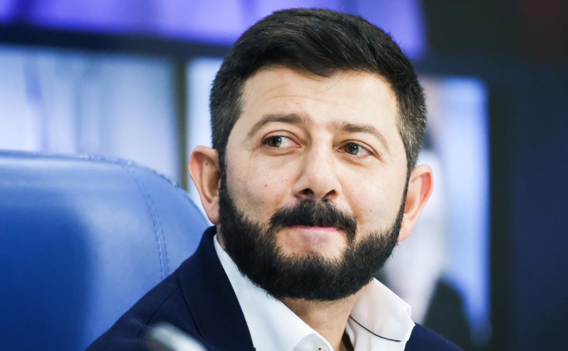 Британия ввела санкции против S7, Троценко и «Сибантрацита»