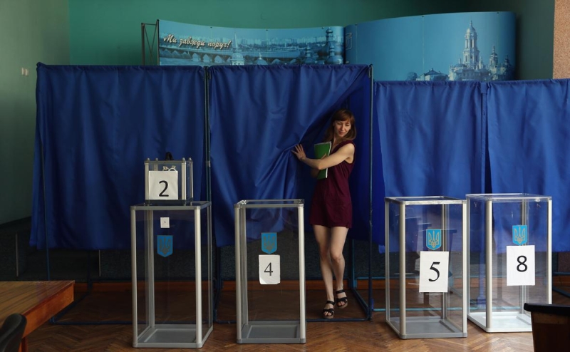 Британия выразила готовность помочь Украине с проведением выборов