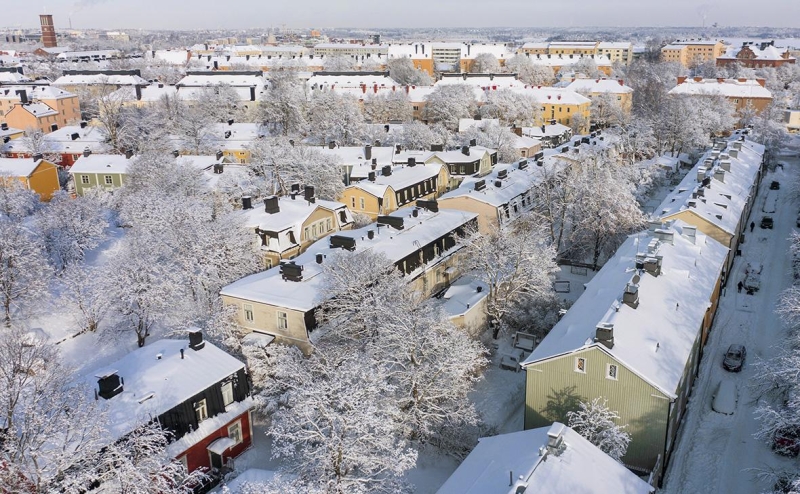 Британские власти привлекли армию к борьбе с забастовками мусорщиков