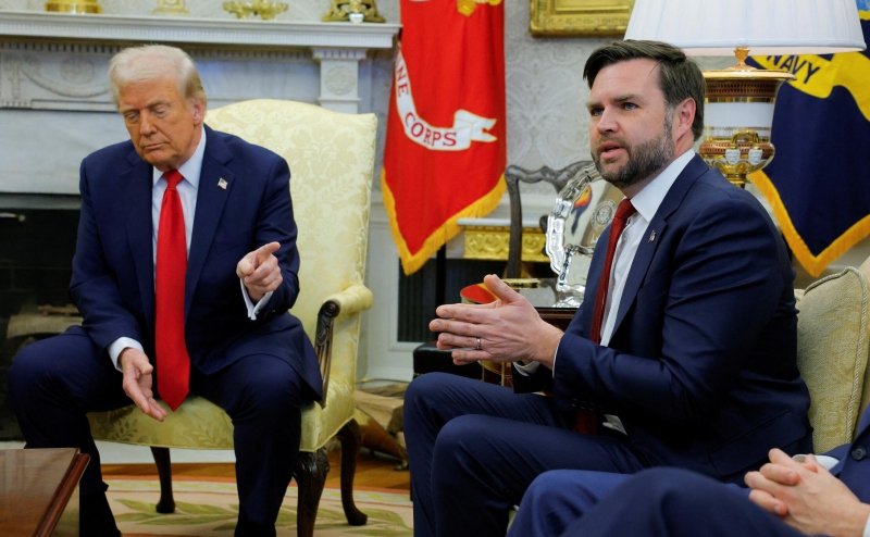 Британский премьер посоветовал Зеленскому наладить отношения с Трампом