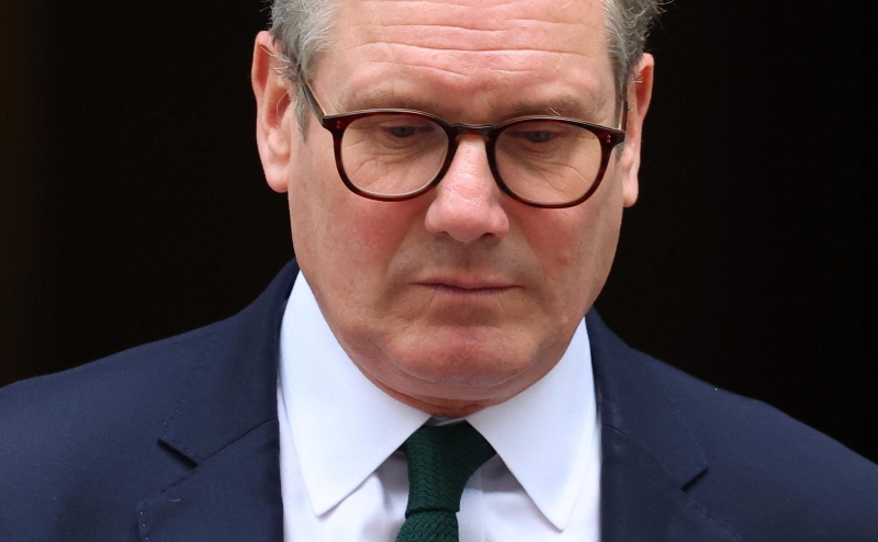 Британский премьер предупредит о непопулярных решениях и дыре в