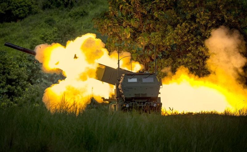 Брянский объект топливной инфраструктуры загорелся от удара HIMARS и