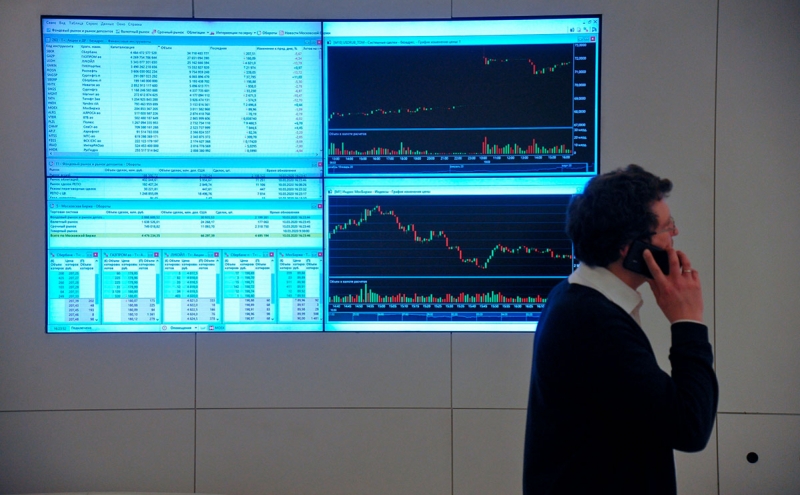 Брокер из США начал размораживать счета клиентов после блокировки за Крым