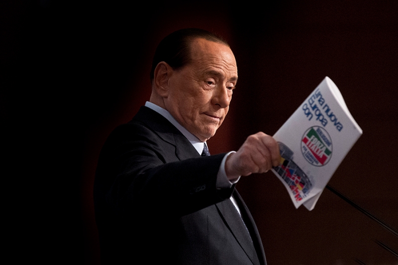 «Бури меня не пугают»: чем запомнится Сильвио Берлускони
