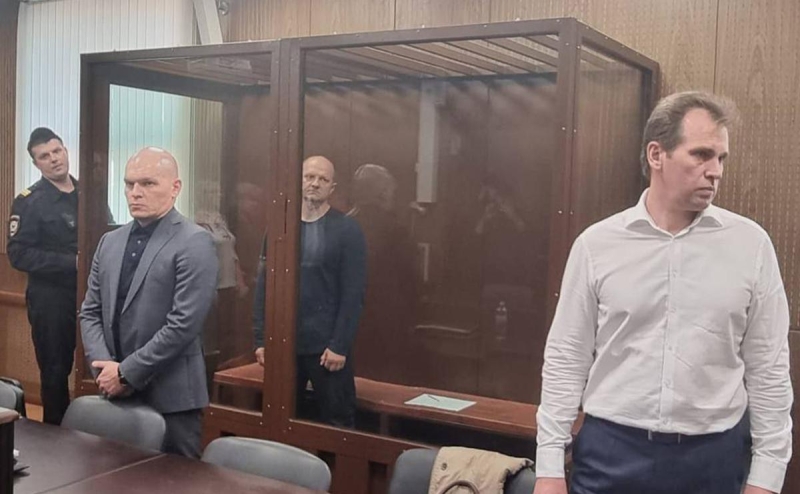 Бывшего вице-губернатора Петербурга отправили под домашний арест