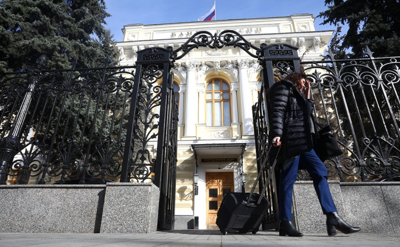 ЦБ допустил структурный дефицит ликвидности из-за цифрового рубля