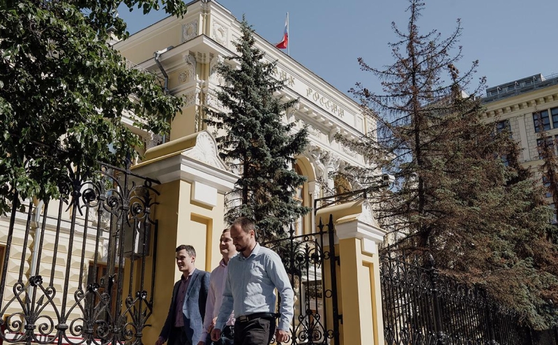 ЦБ пригрозил банкам мерами за навязывание условий вкладов