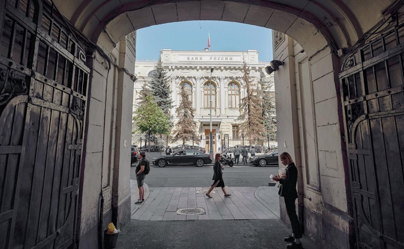 ЦБ сообщил о сокращении связей российских банков с иностранными