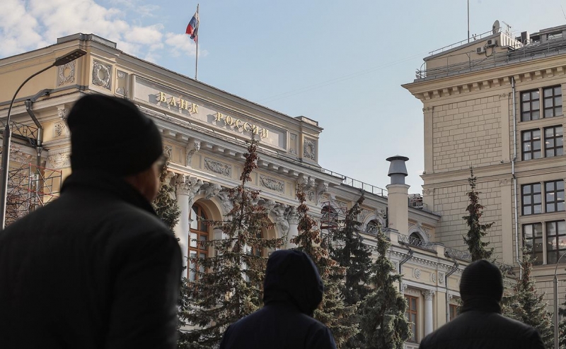 ЦБ зафиксировал рост спроса на наличные до максимума с марта