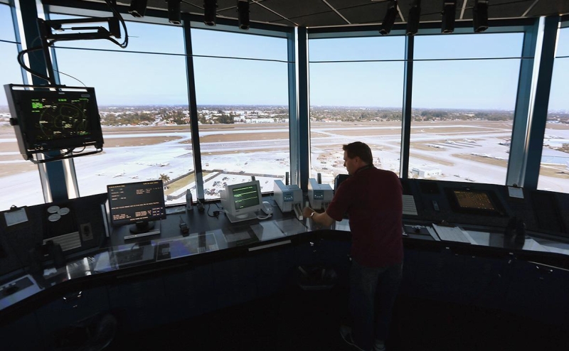 CBS узнал о нехватке диспетчеров в 90% аэропортов США