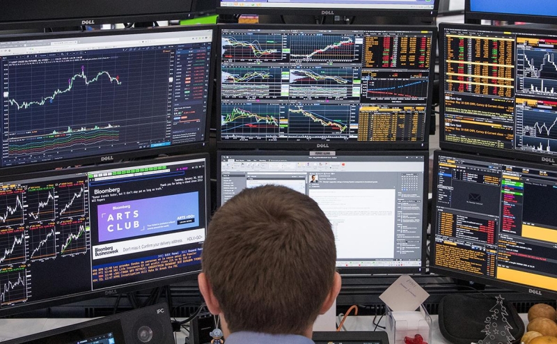 Цена на бензин АИ-95 на бирже обновила рекорд