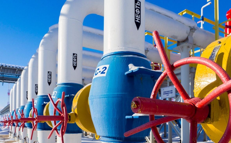 Цена на нефть Brent опустилась ниже $90 впервые с начала сентября