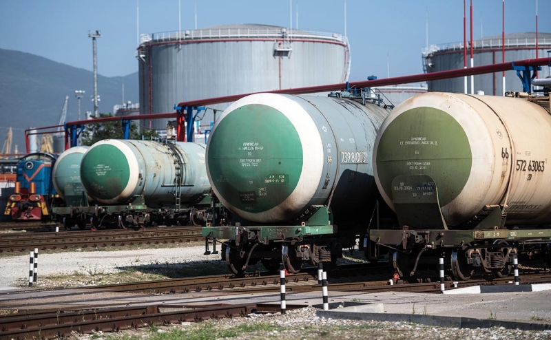 Цена на нефть Urals впервые с начала года превысила $65 за баррель