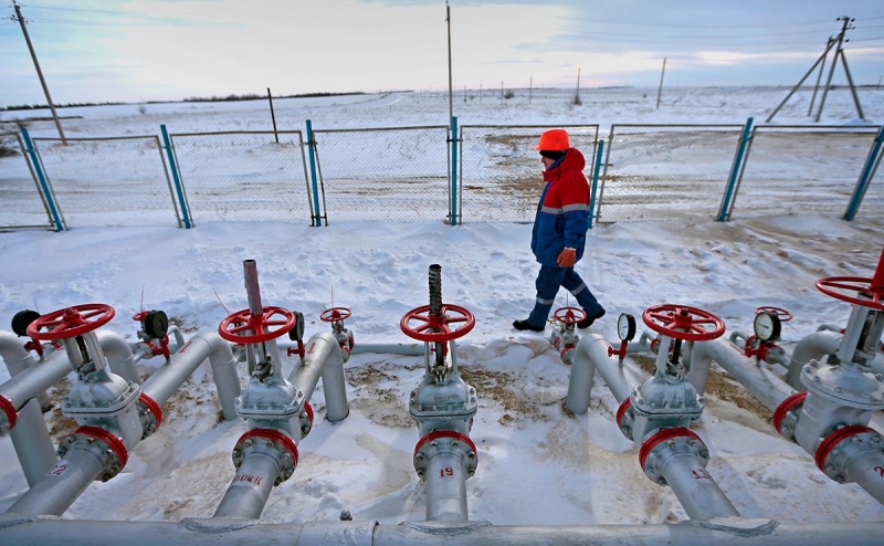 Цена российской нефти для налогов осталась ниже $50 второй месяц