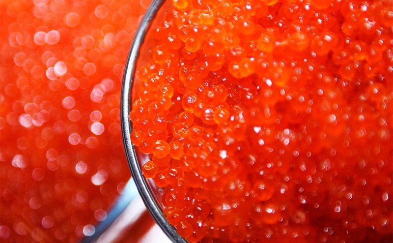 Цены на красную икру на Дальнем Востоке упали на 25%