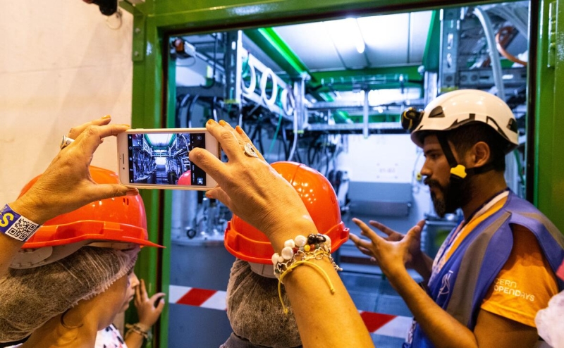 CERN прекратит сотрудничество с 500 связанными с Россией специалистами