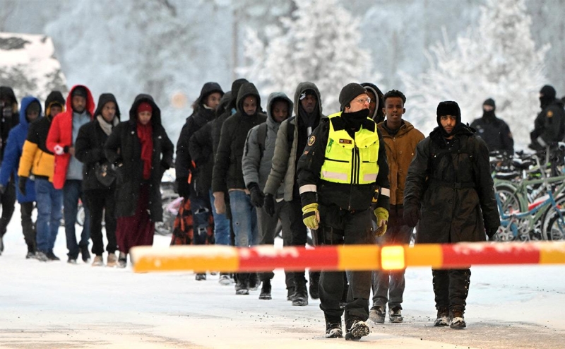 Часть мигрантов, которых не пустили в Финляндию, решили остаться в