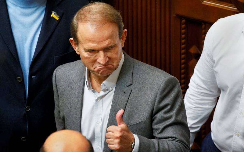 «Человек комсомольского агрессивного типа». Чем известен Виктор Медведчук