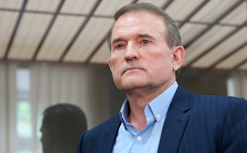 «Человек комсомольского агрессивного типа». Чем известен Виктор Медведчук