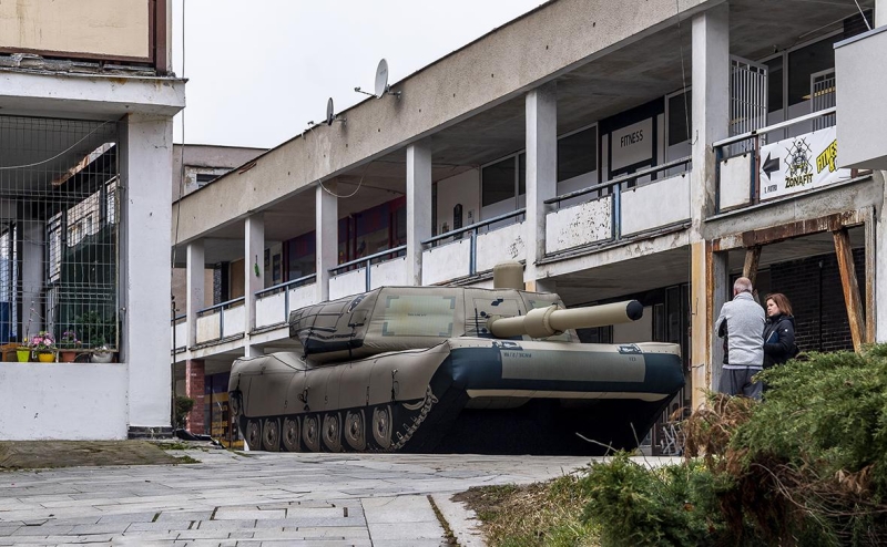 Чешский производитель надувной военной техники рассказал о росте
