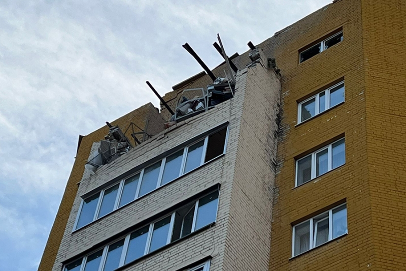 Четыре человека пострадали при обстреле Белгорода и Белгородского