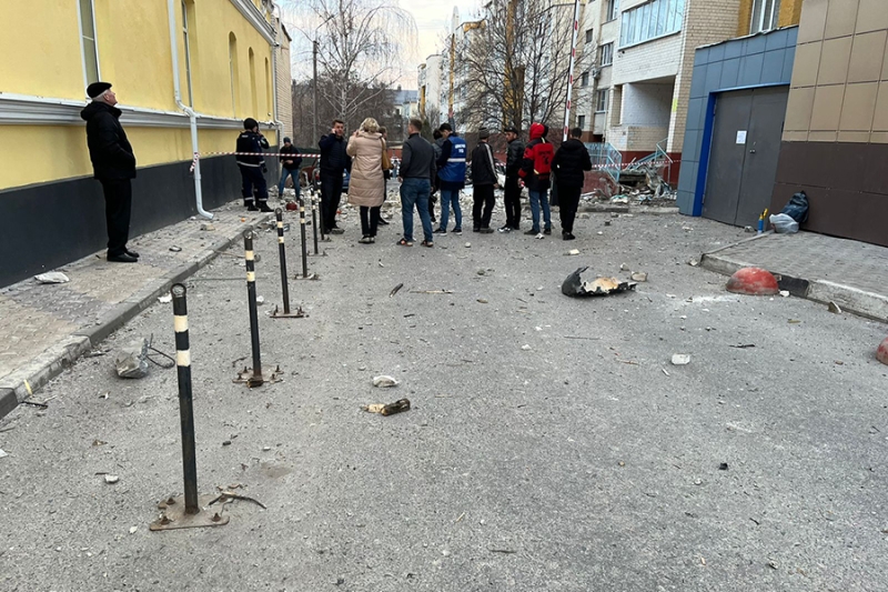 Четыре человека пострадали при обстреле Белгорода и Белгородского