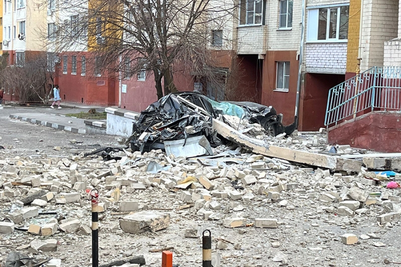 Четыре человека пострадали при обстреле Белгорода и Белгородского