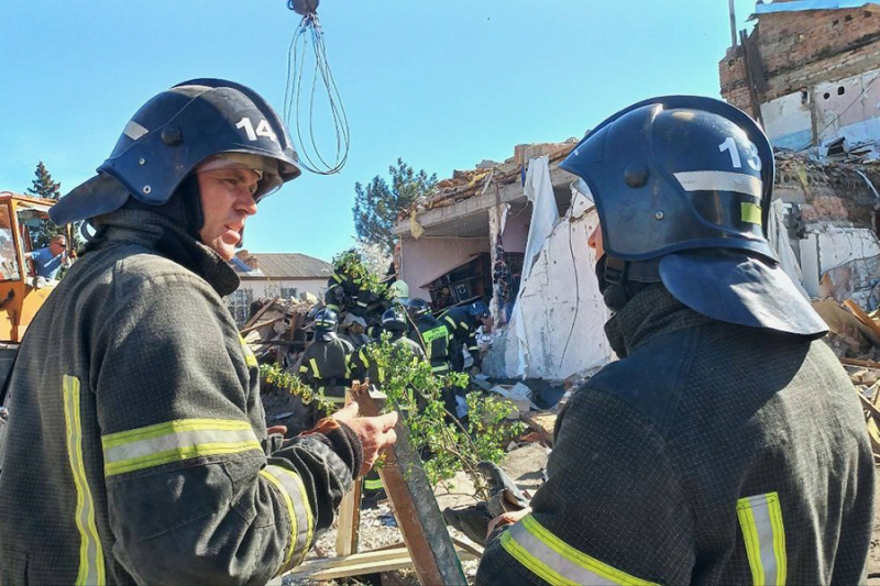 Число погибших при обстреле Токмака выросло до восьми