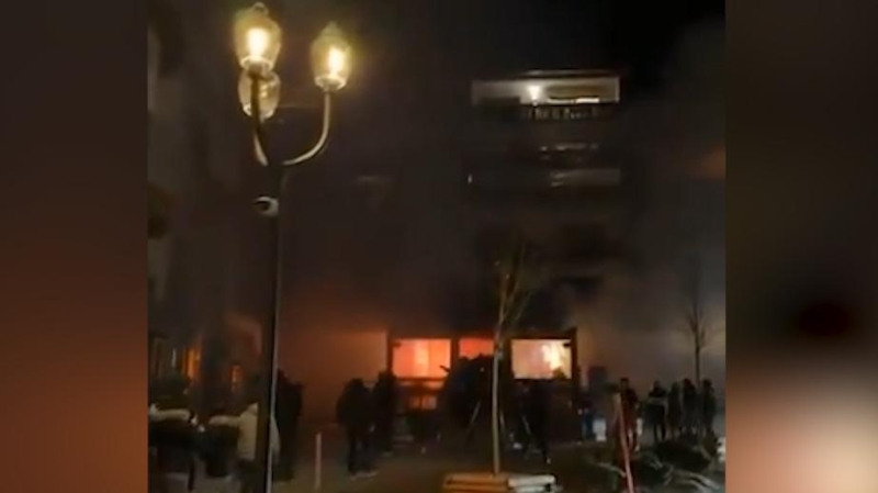 Число погибших при пожаре на празднике в Швейцарии выросло 40