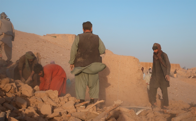 Число погибших при землетрясении в Афганистане выросло до 2 тыс.